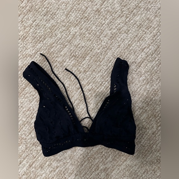 Robbin piccone navy crochet bikini top - Picture 3 of 4